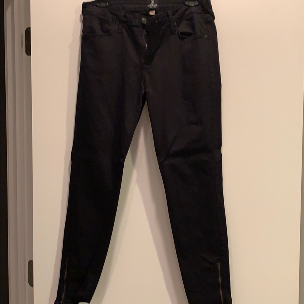 Skinny black jeans